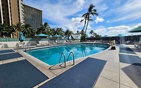 Ilikai Tower One Bedroom Lagoon View Waikiki Condos With Lanai & Free Wifi