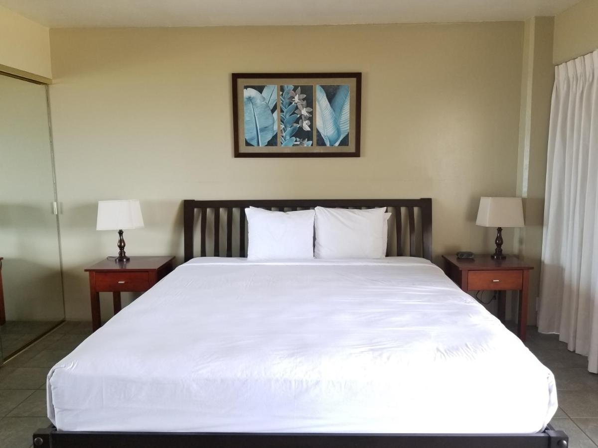 Ilikai Tower One Bedroom Lagoon View Waikiki Condos With Lanai & Free Wifi Honolulu Room photo