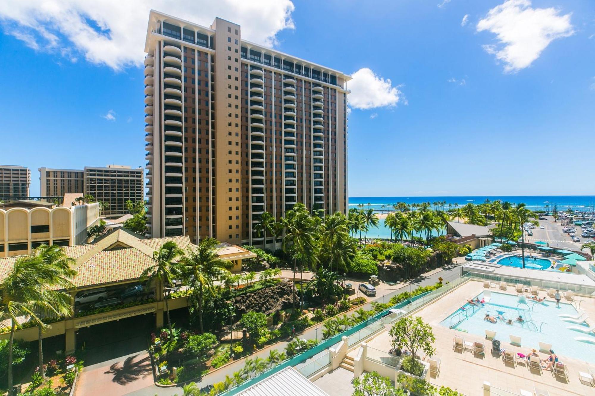 Ilikai Tower One Bedroom Lagoon View Waikiki Condos With Lanai & Free Wifi Honolulu Room photo